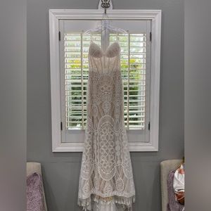 Boho style wedding dress, with bell sleeve attachments.